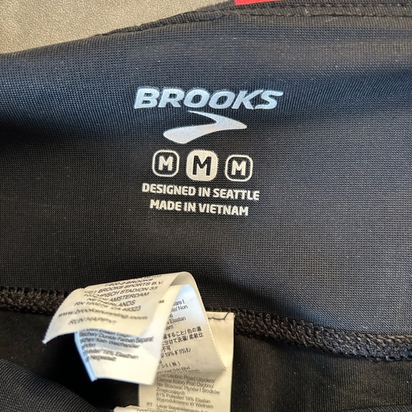 Brooks Greenlight running printed  Capri size Medium - Picture 4 of 5